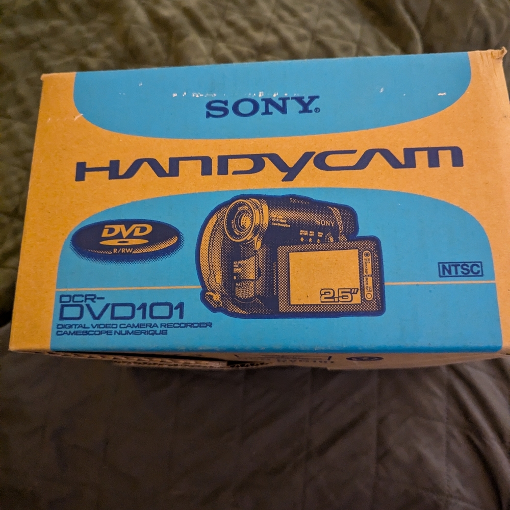 Sony Handycam DCR-DVD101